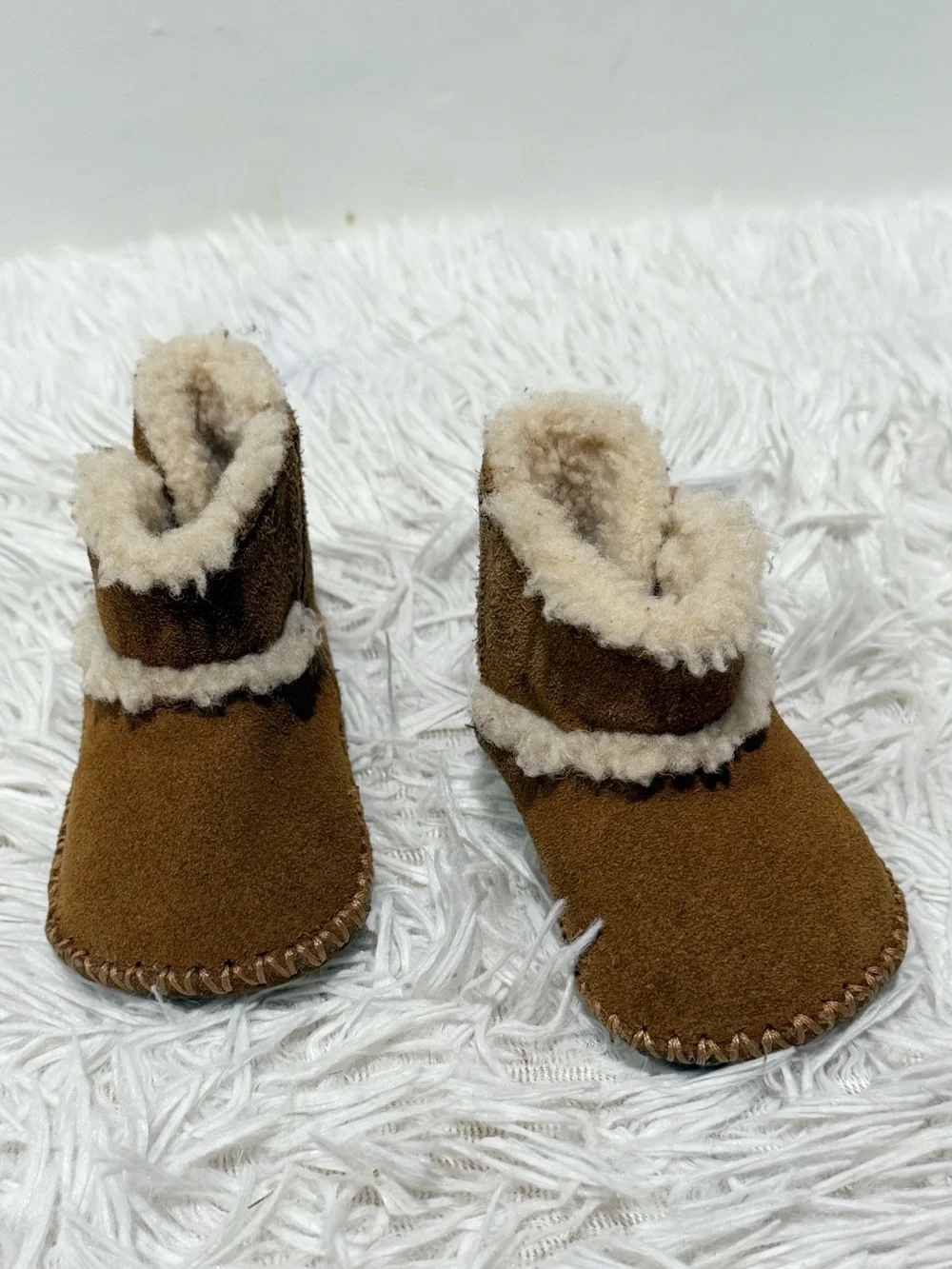 UGG Baby Suede Baby  Booties with Shearling Trim in Chestnut Size 0/1